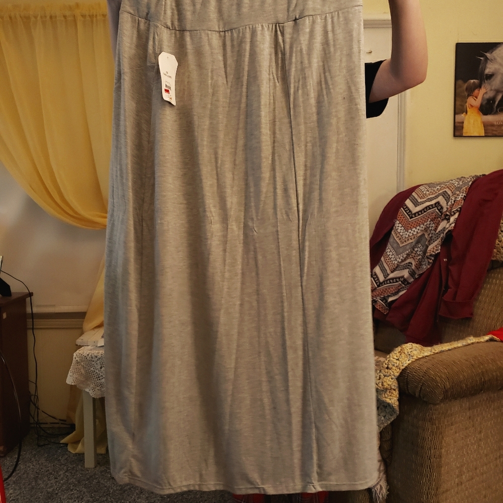 GRAY ELASTIC WAIST SKIRT